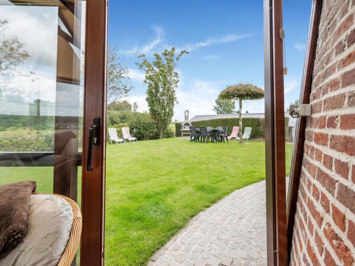 Stunning Holiday Home In Oombergen With Terrace And Garden Zottegem Exterior photo